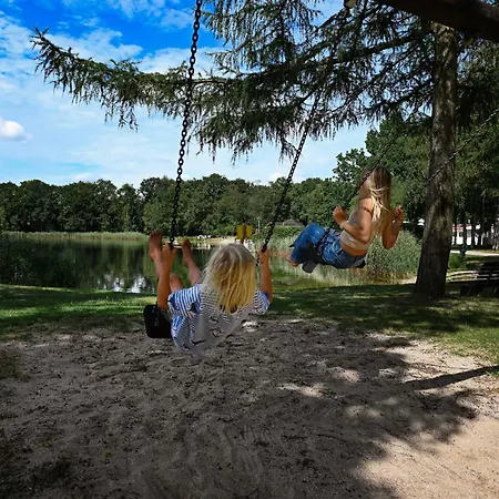 Dom wakacyjny Sleep Space 3 - Tiny Spot Friesland Schortens